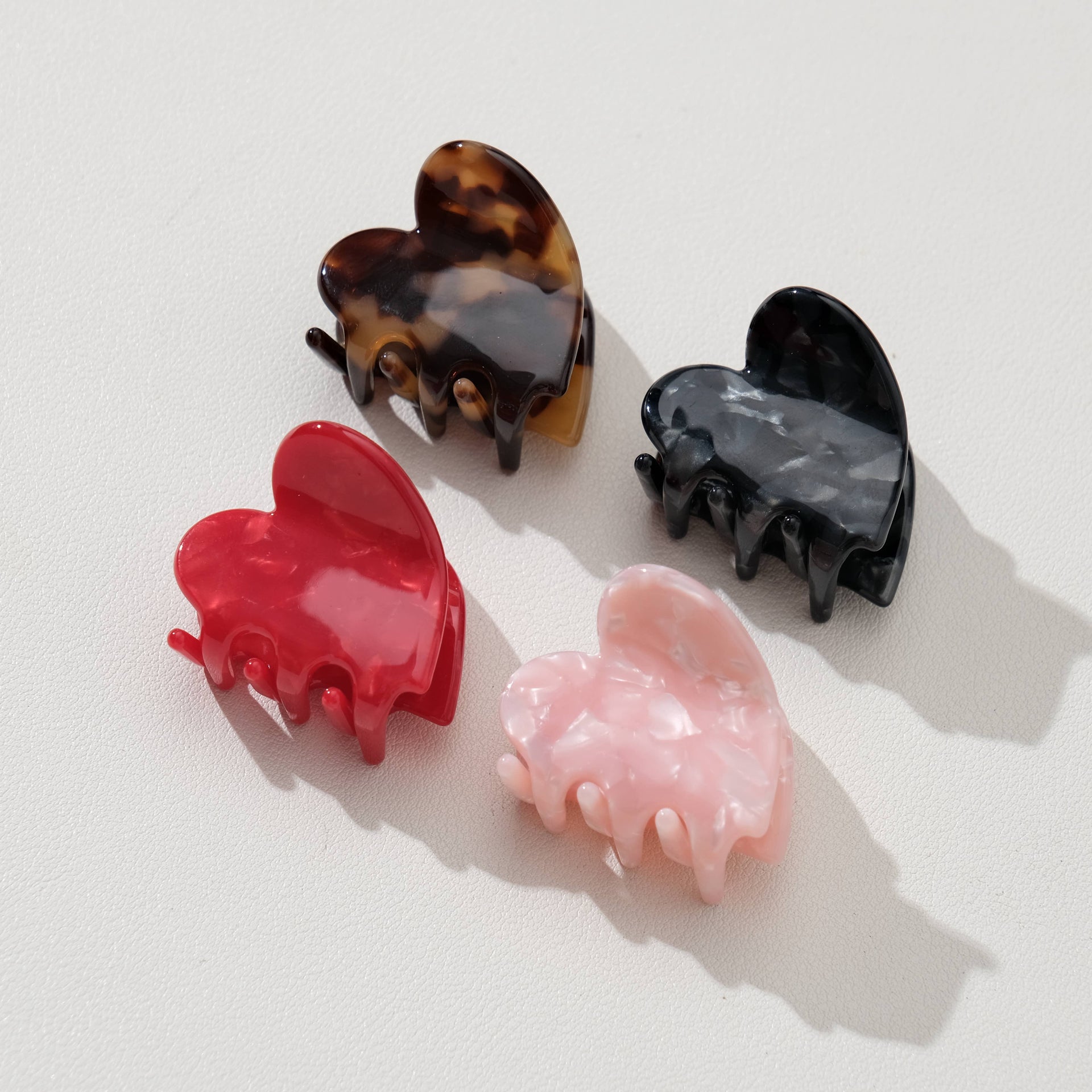 Hair- Mini Heart Claw Clip