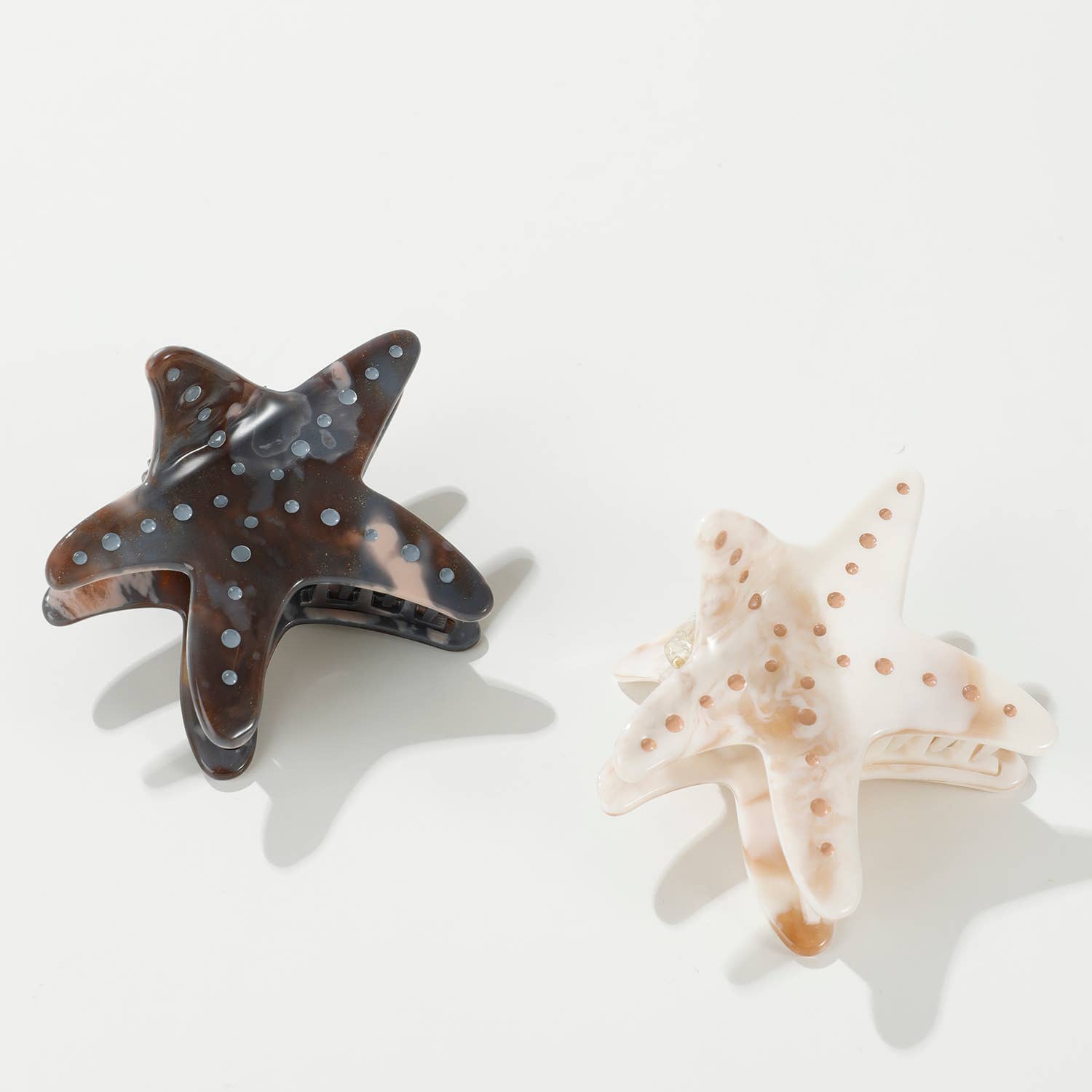 Hair- Calacatta Starfish Claw Clip - Medium