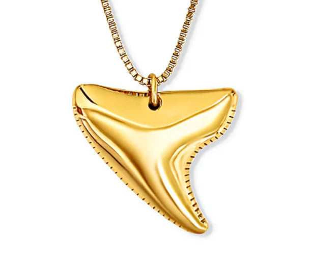 Ellie Vail - Johanna Shark Tooth Pendant Necklace (gold)