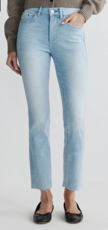 DL1961-MARA STRAIGHT INSTASCULPT STRAIGHT OCEAN JEAN