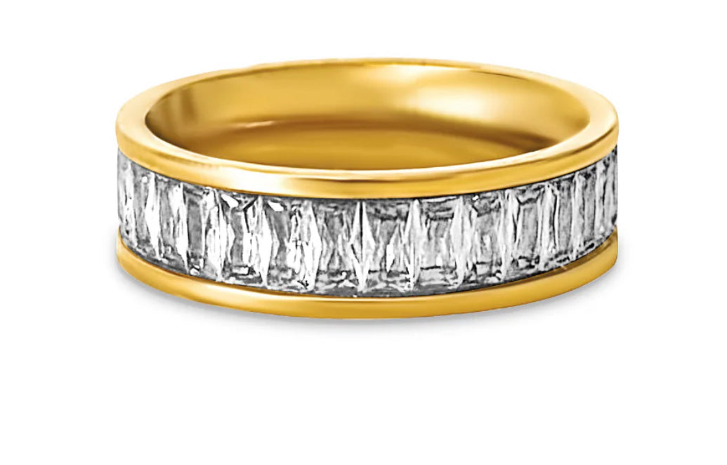 Ellie Vail - Morgan Ring SIZE 9 (gold)
