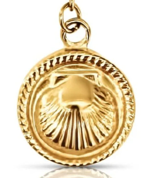 Ellie Vail - Lily Shell Charm - Golc