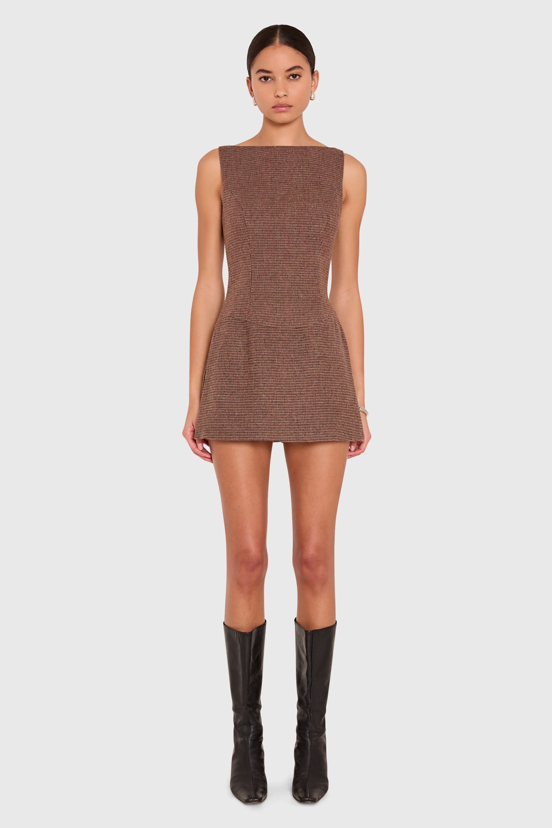 Amanda Uprichard - Ines Romper