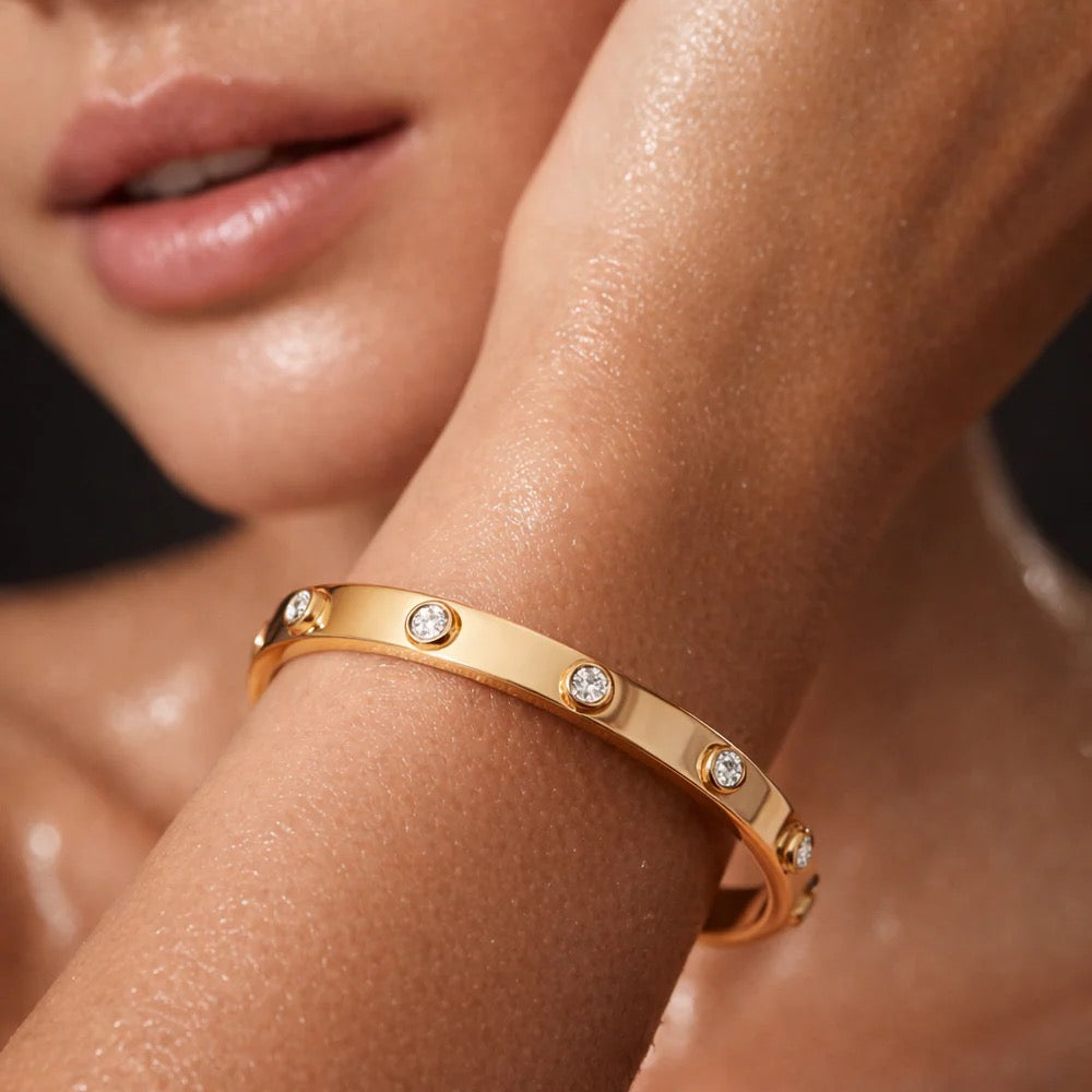 Ellie Vail - Nell Bezel Bangle Bracelet
