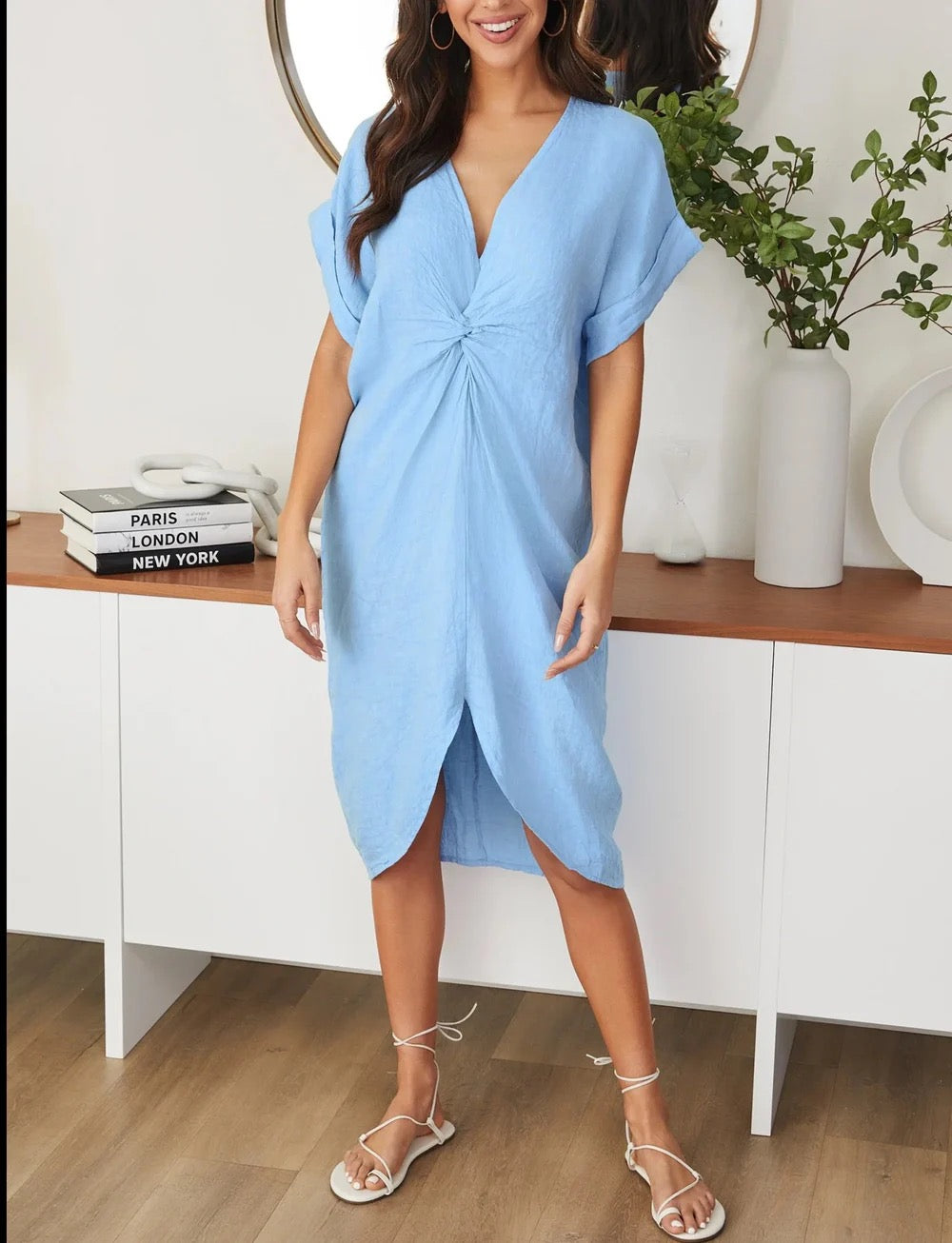 Milio Milano - Front Twist Short-sleeve Linen Dress With Front Slit