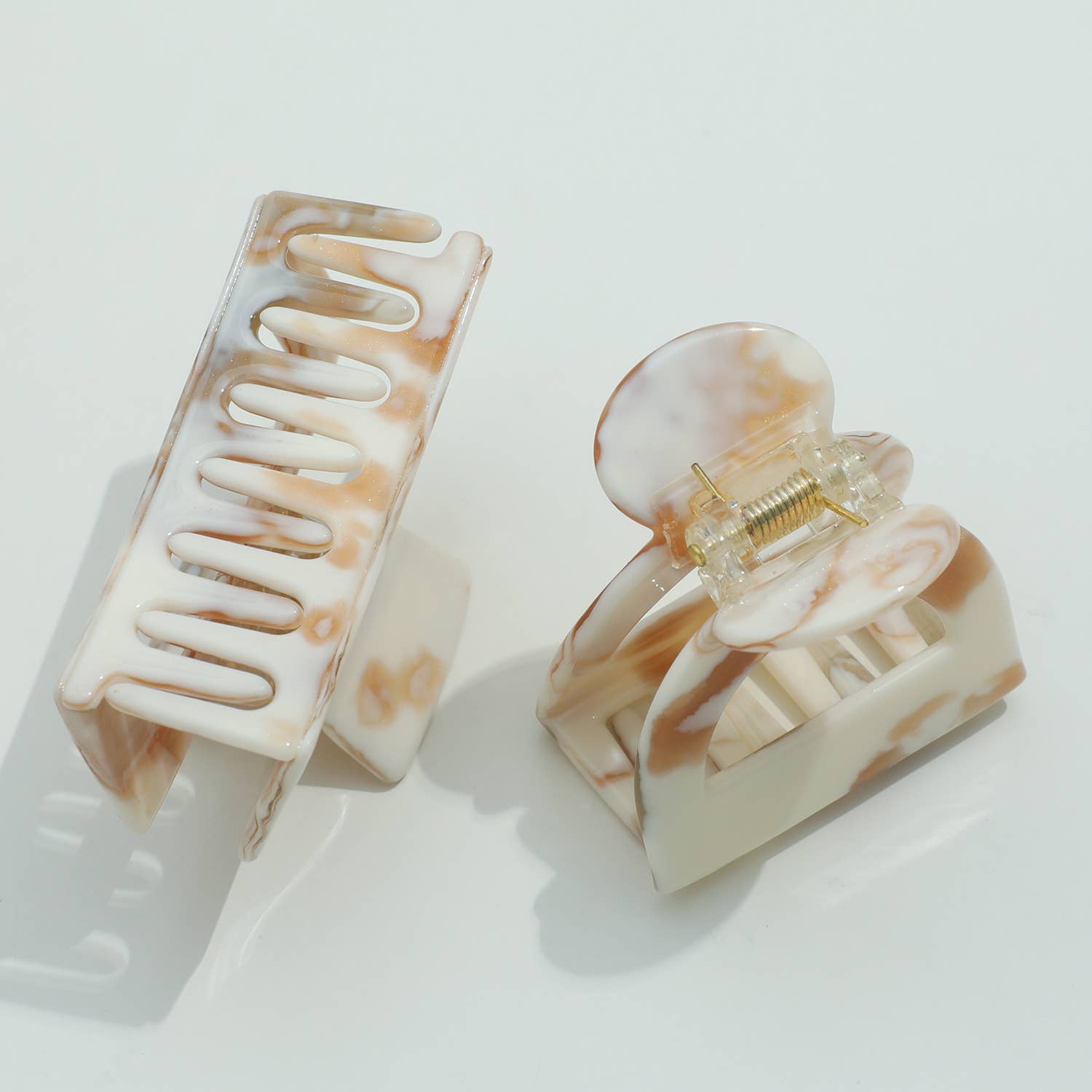 Hair- Calacatta Gold S/M | Assorted Small/Medium Claw Clips